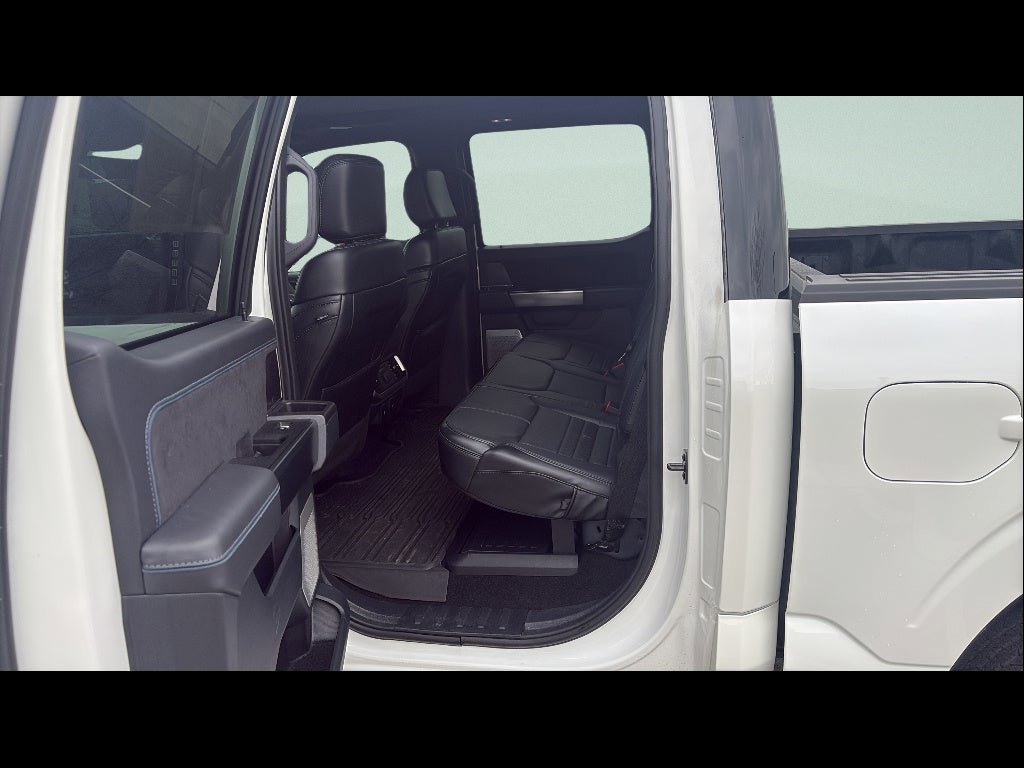 Used 2024 Ford F150 Platinum w/ Equipment Group 702A High image 17
