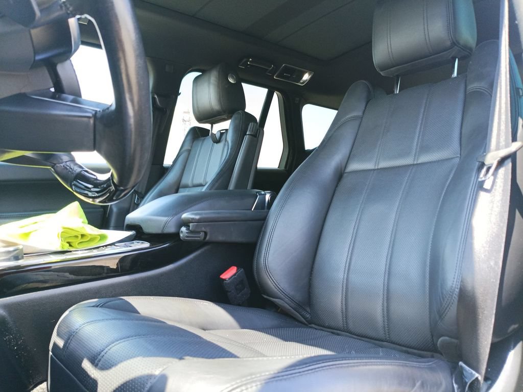 Used 2017 Land Rover Range Rover HSE AWD/4WD image 13