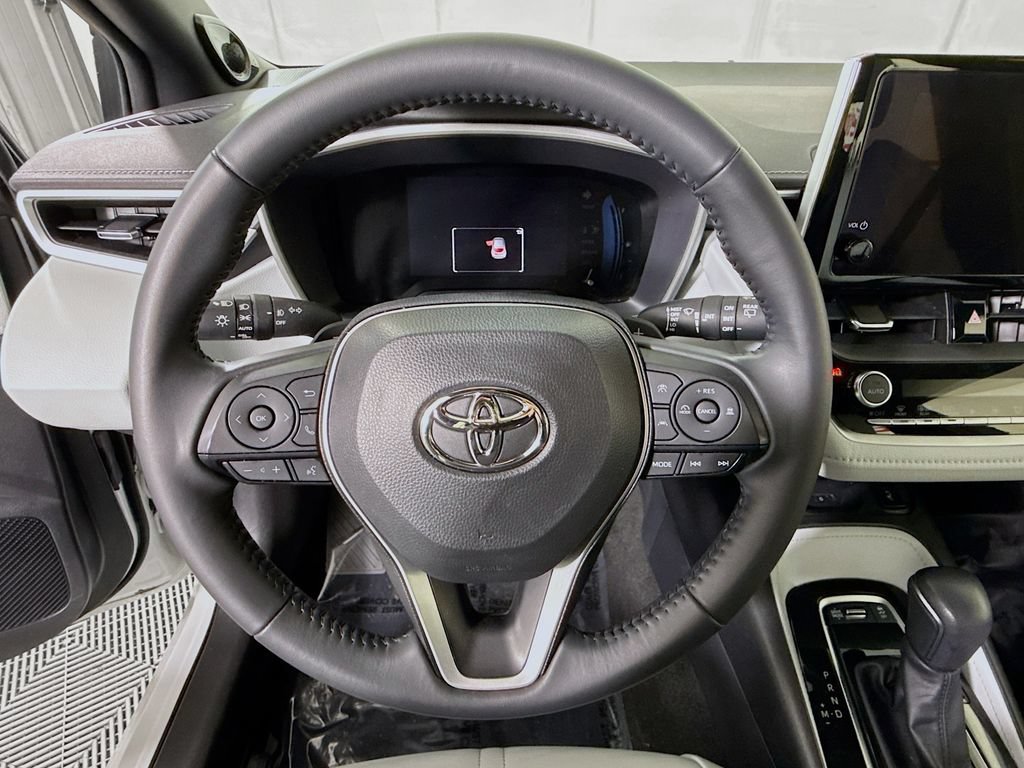 Certified 2025 Toyota Corolla XSE FWD image 19