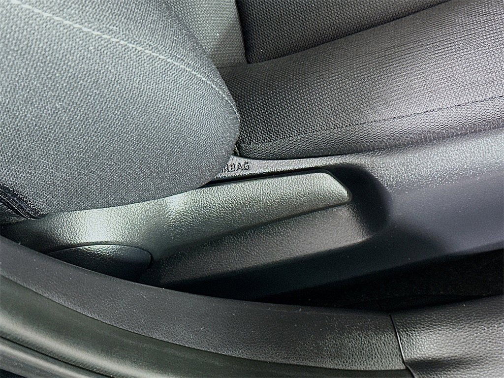 Used 2024 Toyota Corolla LE image 21