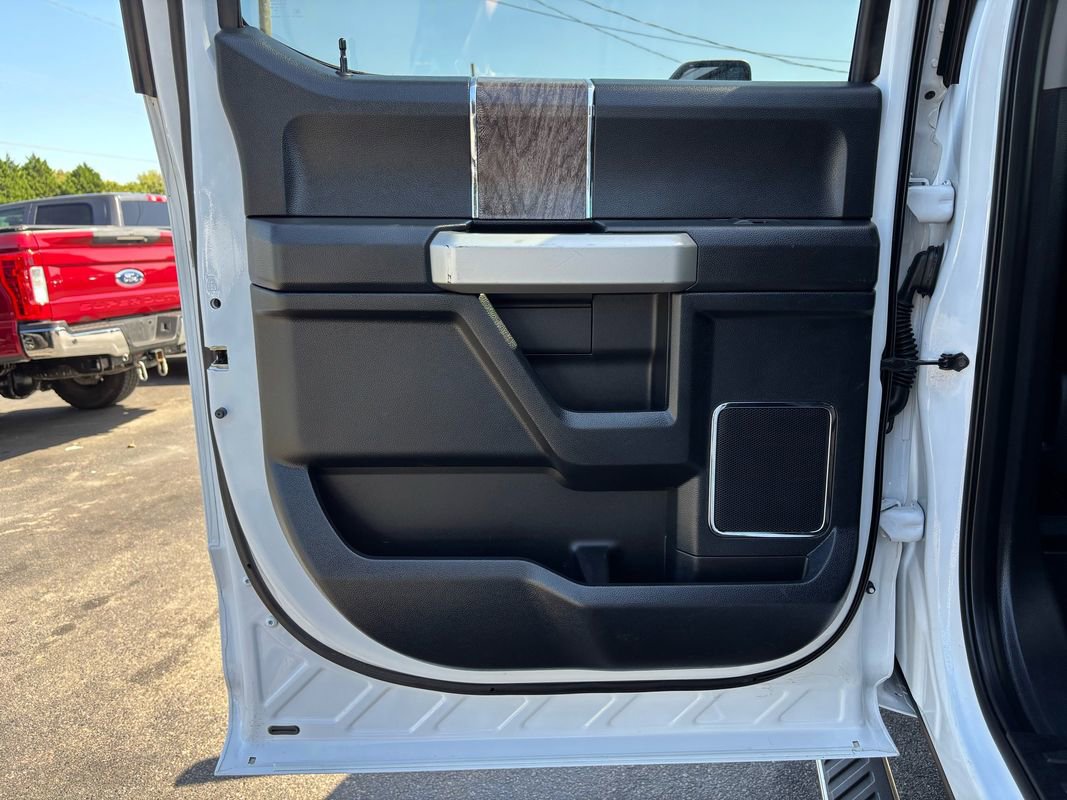 Used 2017 Ford F250 Lariat w/ Lariat Value Package image 19