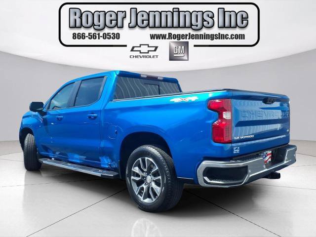 Used 2023 Chevrolet Silverado 1500 LT w/ Safety Package AWD/4WD image 3