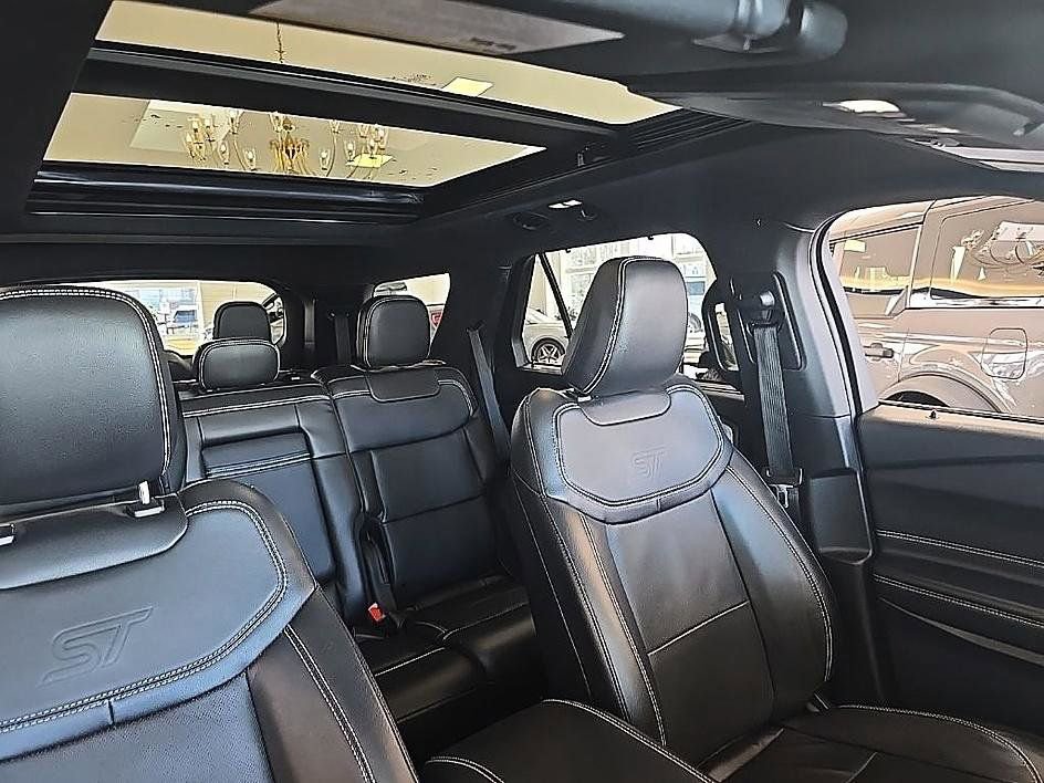Used 2022 Ford Explorer ST w/ Equipment Group 401A image 39