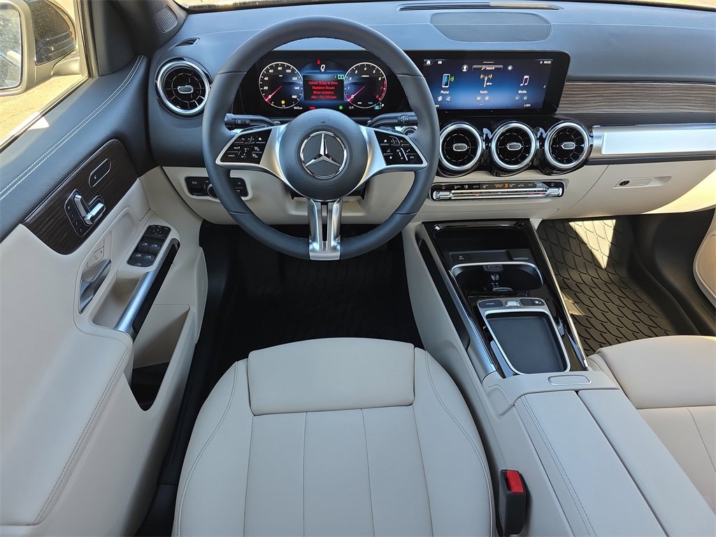 New 2026 Mercedes-Benz GLB 250 4MATIC image 13