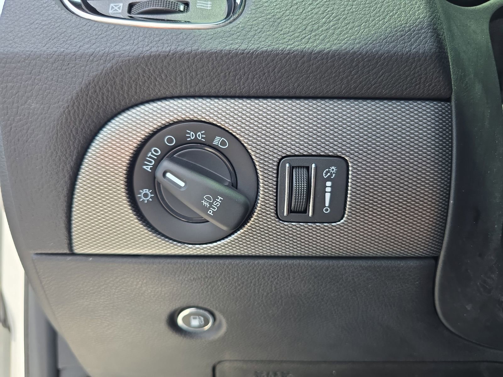 Used 2019 Dodge Durango GT RWD image 21