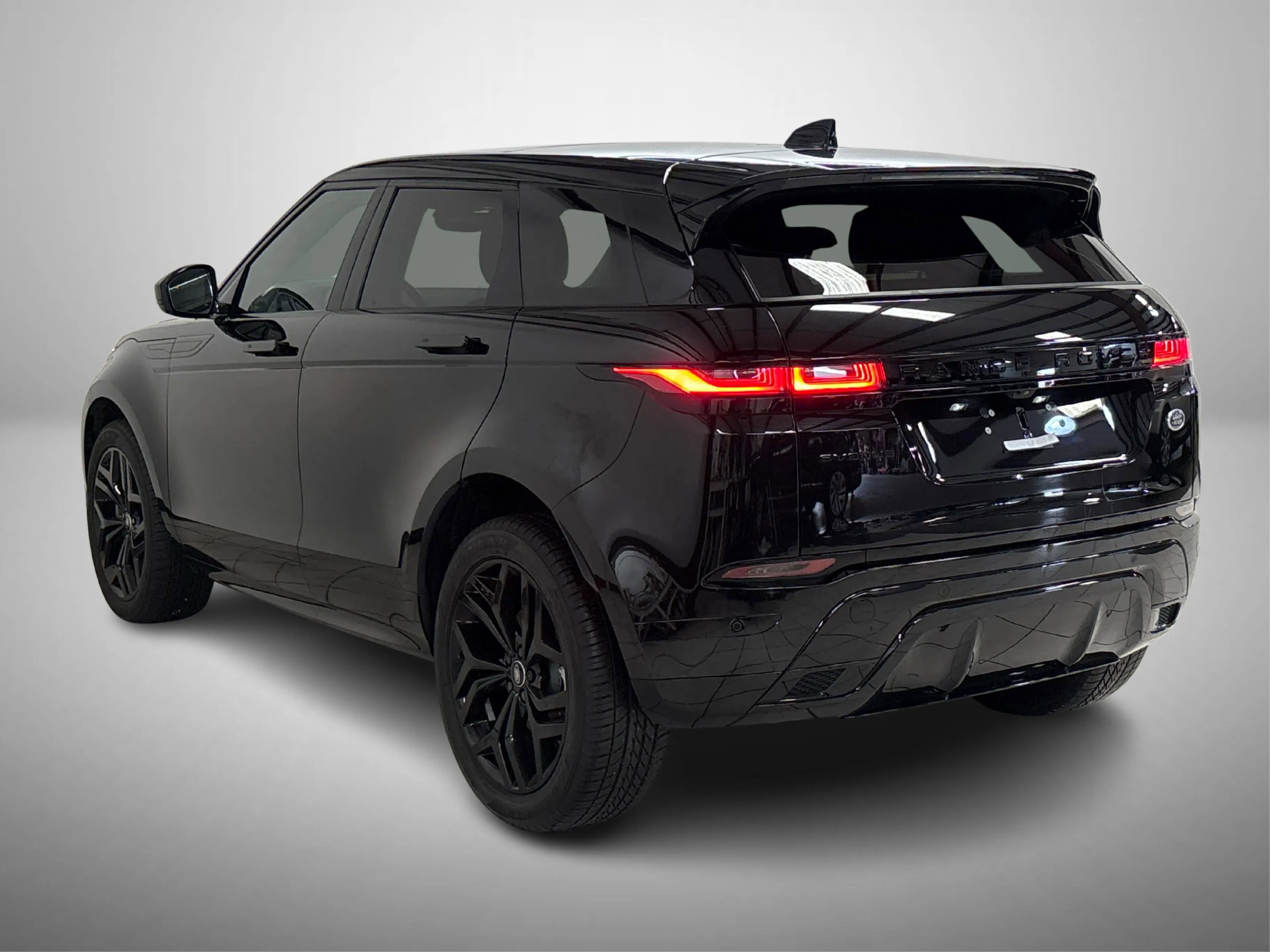 Used 2023 Land Rover Range Rover Evoque R-Dynamic S image 6