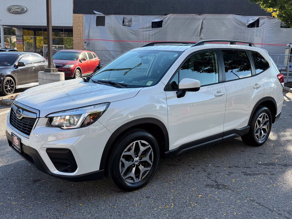 Used 2020 Subaru Forester Premium AWD/4WD image 4