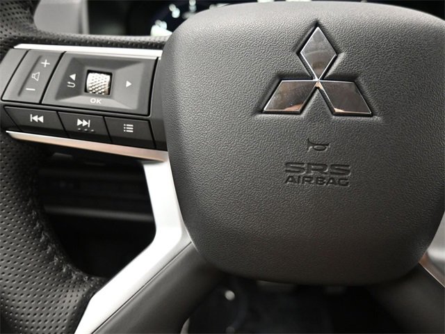 New 2025 Mitsubishi Outlander SEL image 25