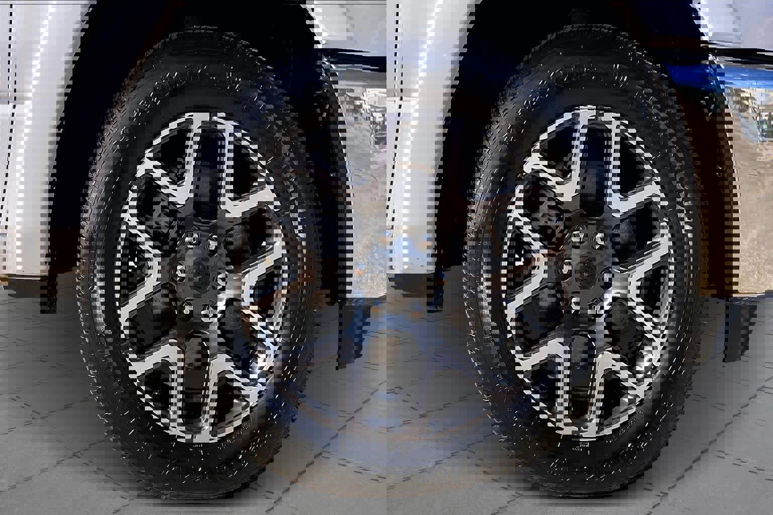 Used 2025 RAM 1500 Laramie image 10