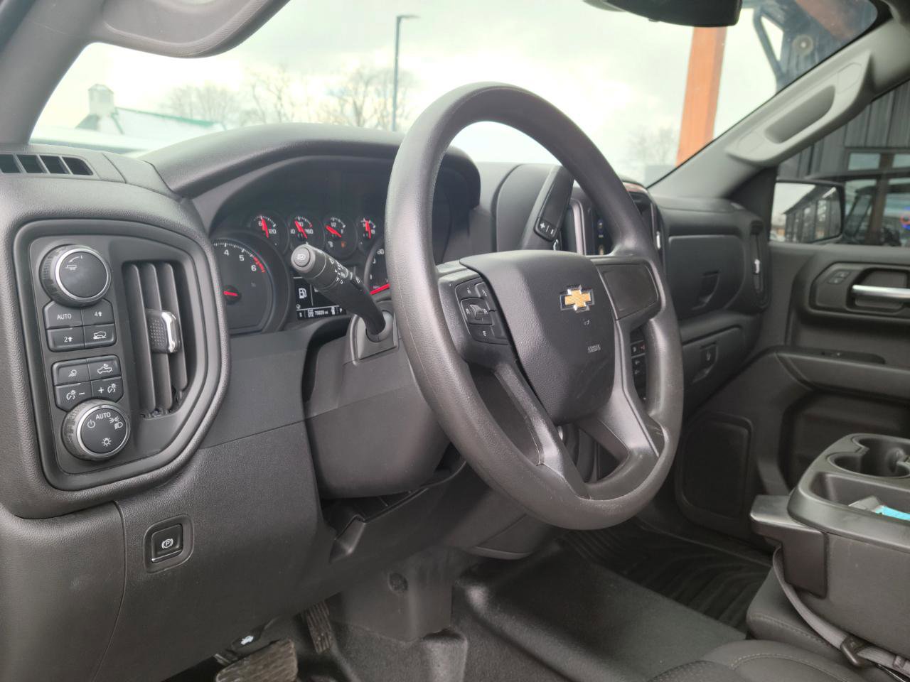 Used 2022 Chevrolet Silverado 1500 W/T w/ WT Value Package image 8