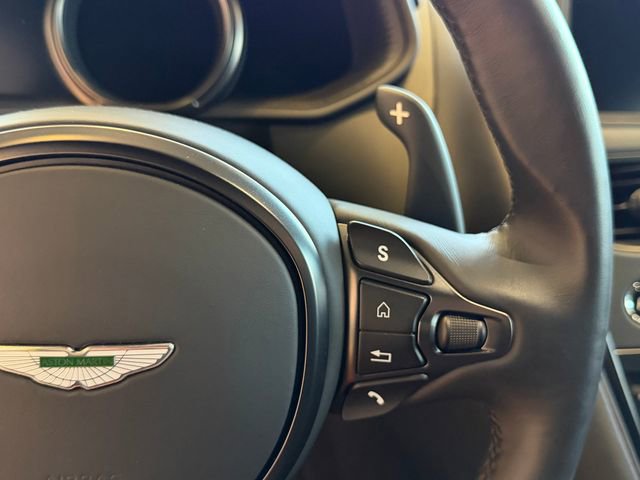 Used 2023 Aston Martin DB11 Coupe RWD image 27
