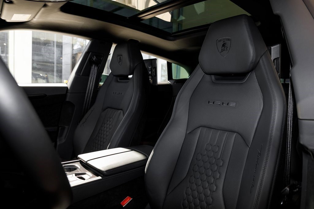 Used 2024 Lamborghini Urus Performante image 24