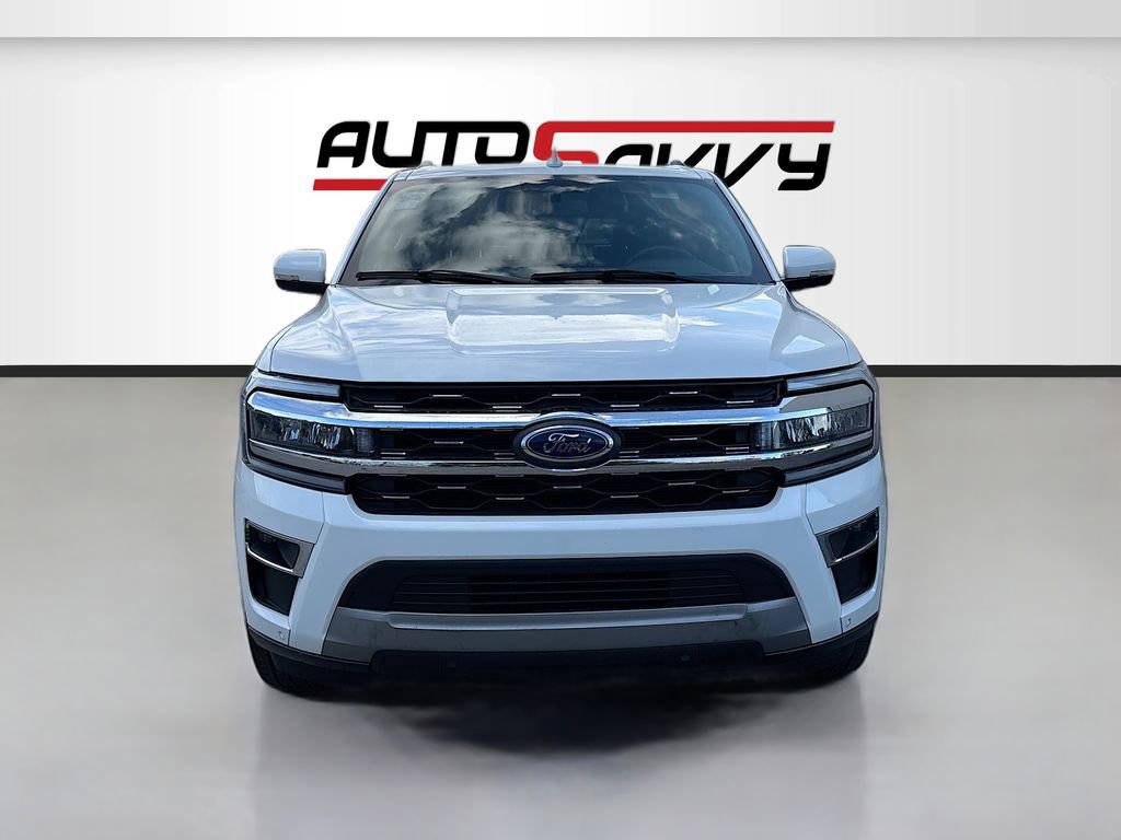 Used 2024 Ford Expedition Limited image 2