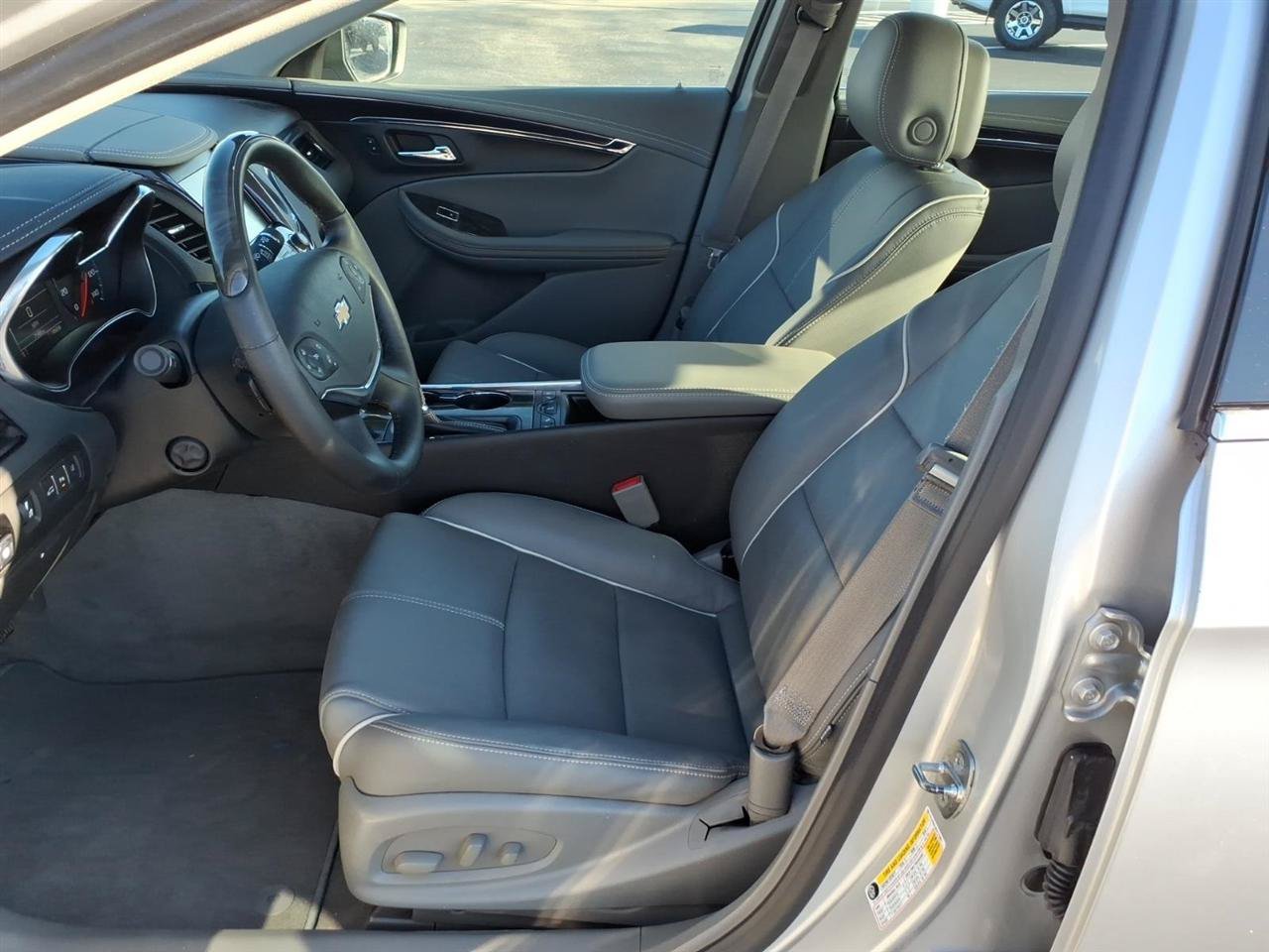 Used 2014 Chevrolet Impala LTZ FWD image 11