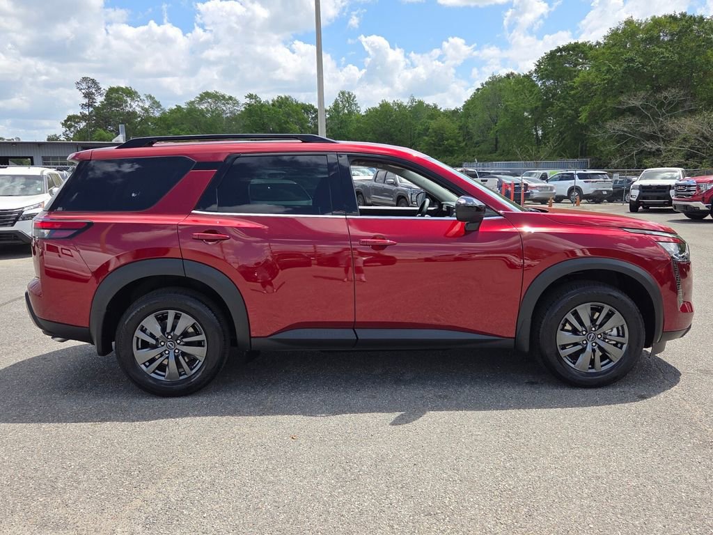 New 2026 Nissan Pathfinder SV image 11