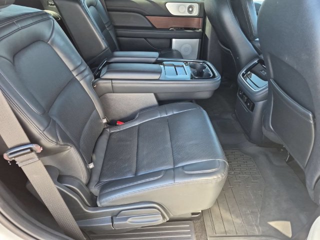 Used 2023 Lincoln Navigator Reserve AWD/4WD image 31