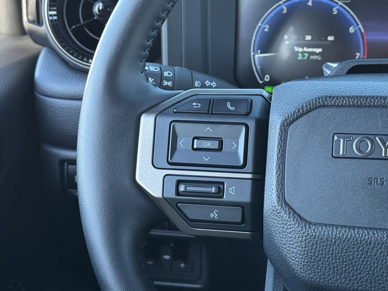 Used 2025 Toyota Land Cruiser image 15