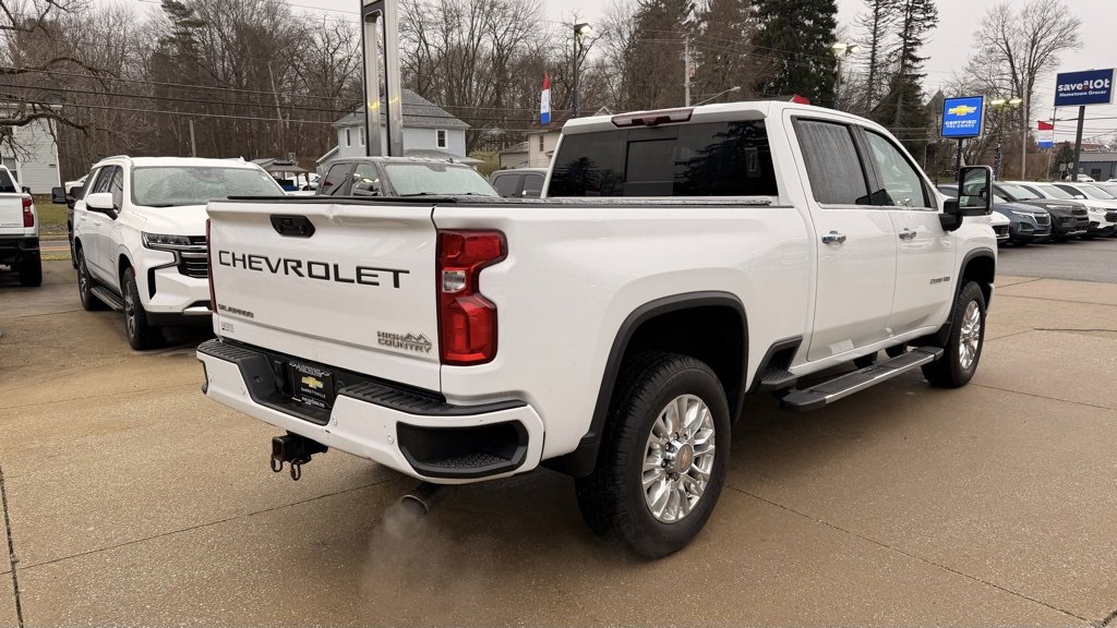 Used 2023 Chevrolet Silverado 2500 High Country w/ Technology Package image 6