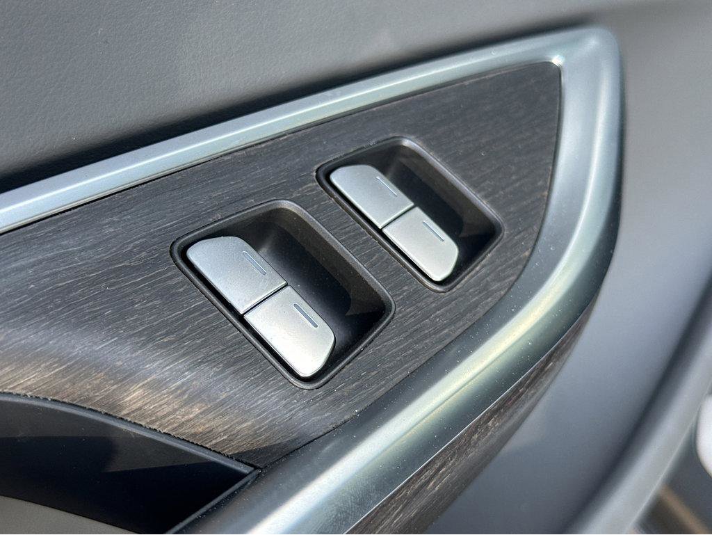 Used 2024 Lucid Air Touring image 33