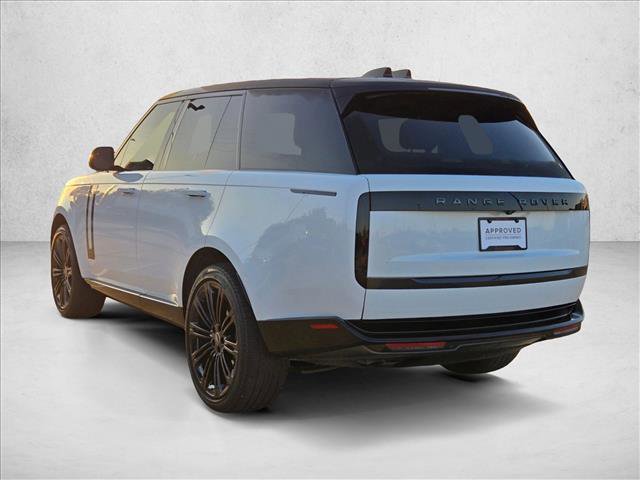 Used 2024 Land Rover Range Rover SE AWD/4WD image 8