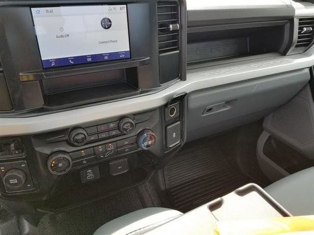 New 2025 Ford F550 4x4 Regular Cab Super Duty image 24
