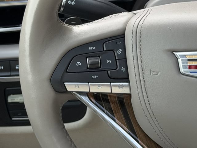 Used 2023 Cadillac Escalade Sport Platinum w/ LPO, Floor Liner Package AWD/4WD image 16