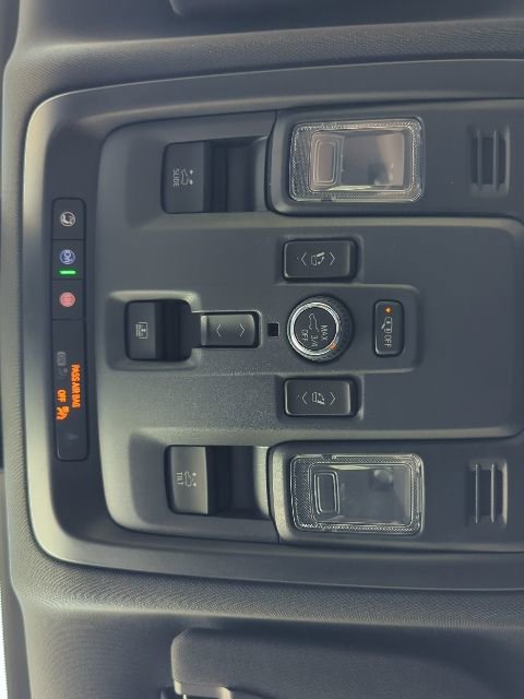 New 2025 Chevrolet Suburban RST w/ Advanced Technology Package RWD image 33