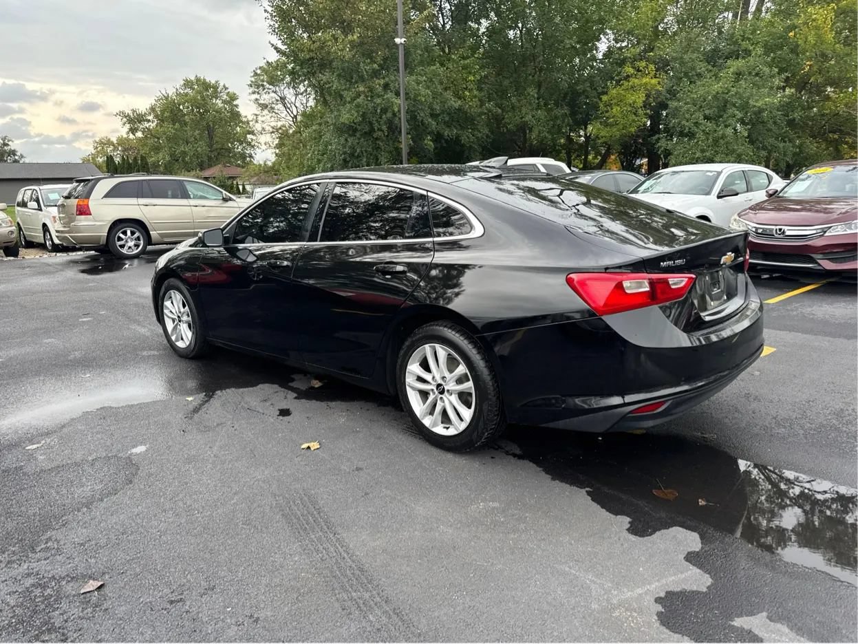 Used 2018 Chevrolet Malibu LT FWD image 7
