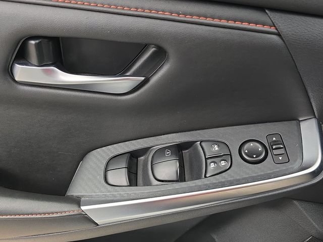Used 2025 Nissan Sentra SR FWD image 27