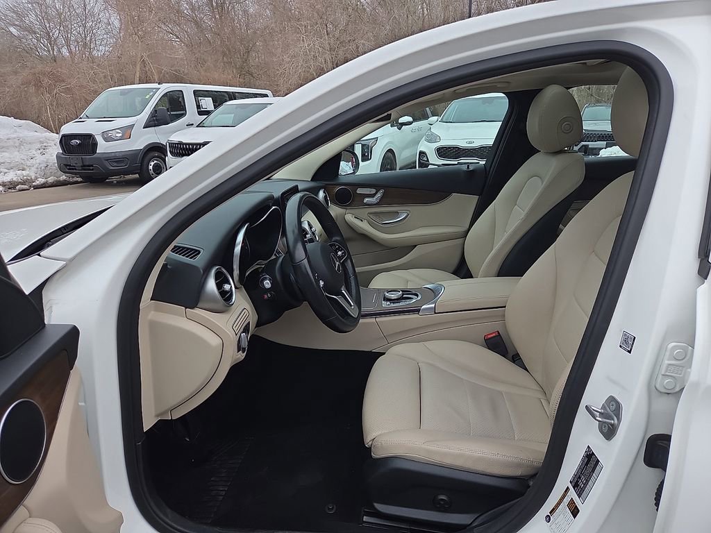 Used 2019 Mercedes-Benz C 300 4MATIC Sedan w/ Premium Package image 14