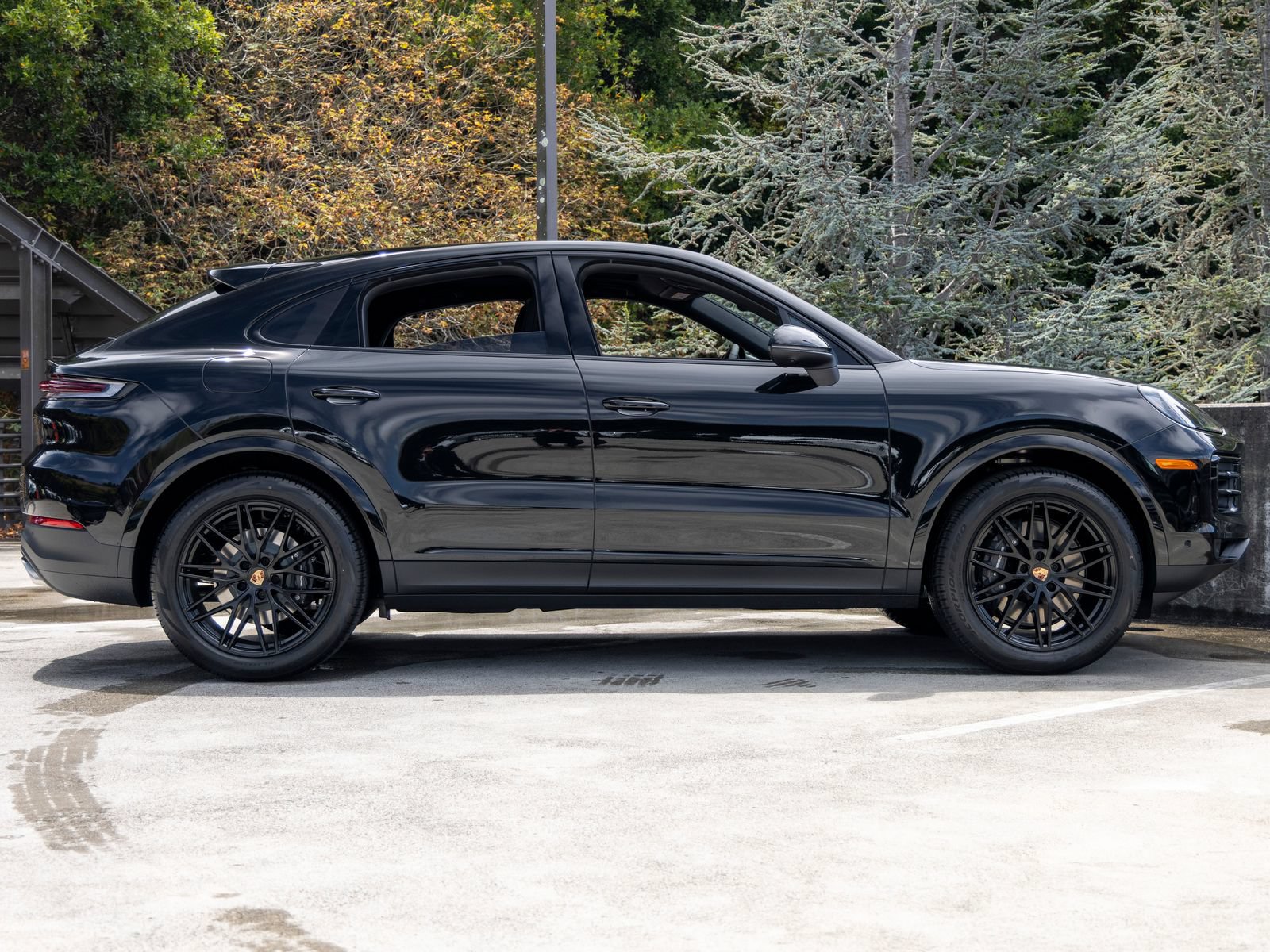 New 2026 Porsche Cayenne Coupe AWD/4WD image 12