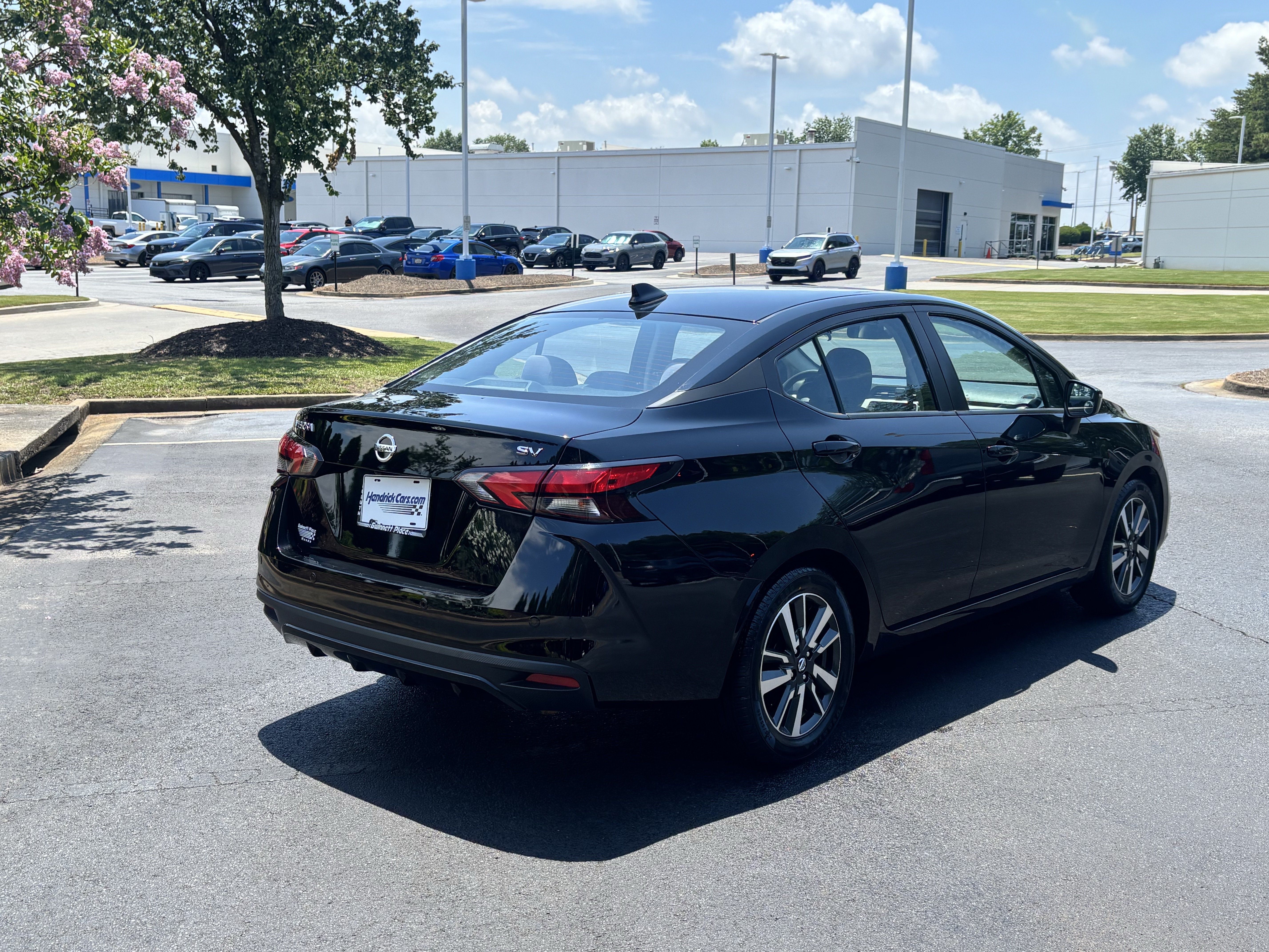 Used 2021 Nissan Versa SV FWD image 10