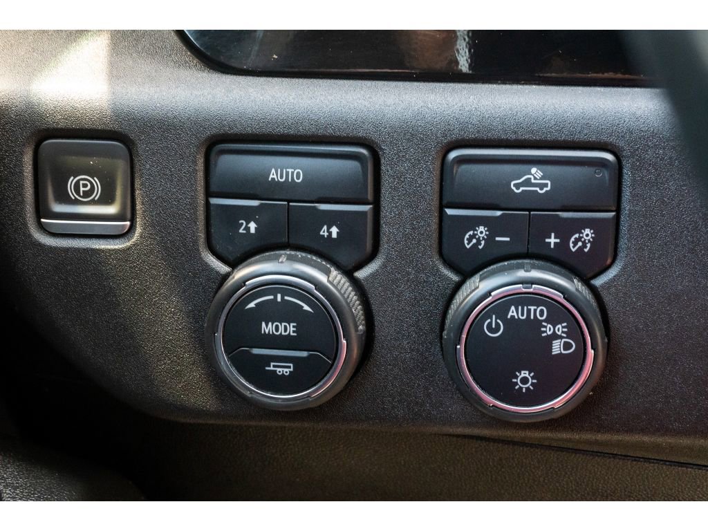 Used 2023 Chevrolet Silverado 1500 LT AWD/4WD image 26