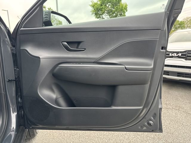 Certified 2024 Hyundai Kona SE image 14