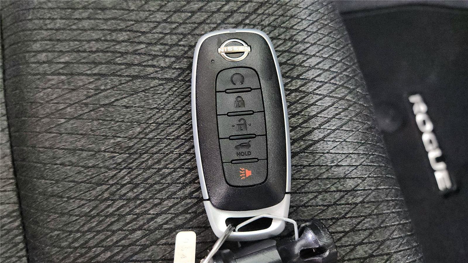 New 2026 Nissan Rogue SV w/ Cold Weather Package image 27