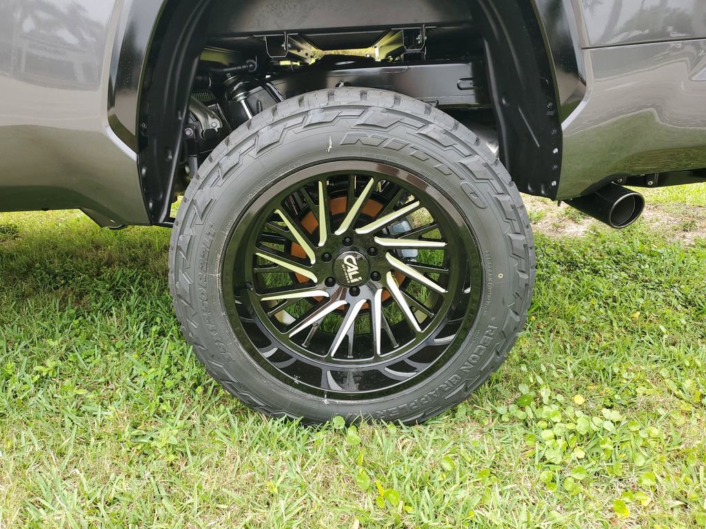 New 2026 Toyota Tundra Platinum image 8