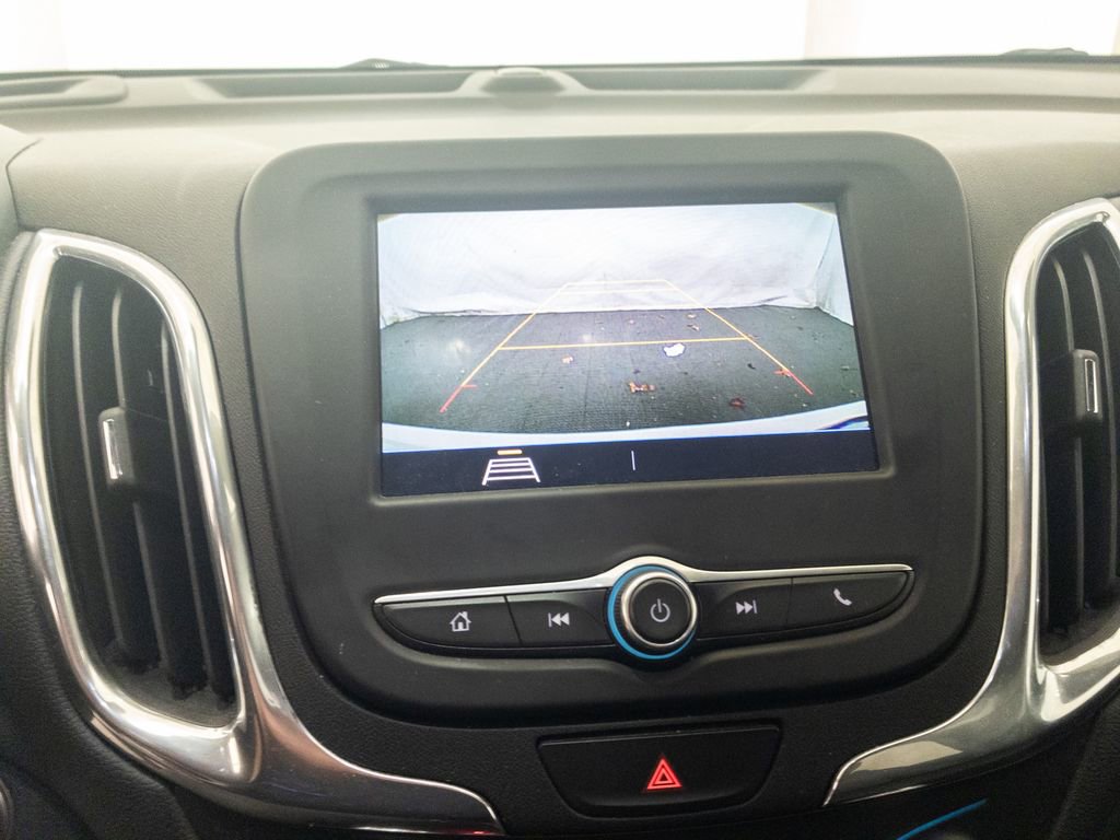 Used 2020 Chevrolet Equinox LT w/ Driver Convenience Package image 23