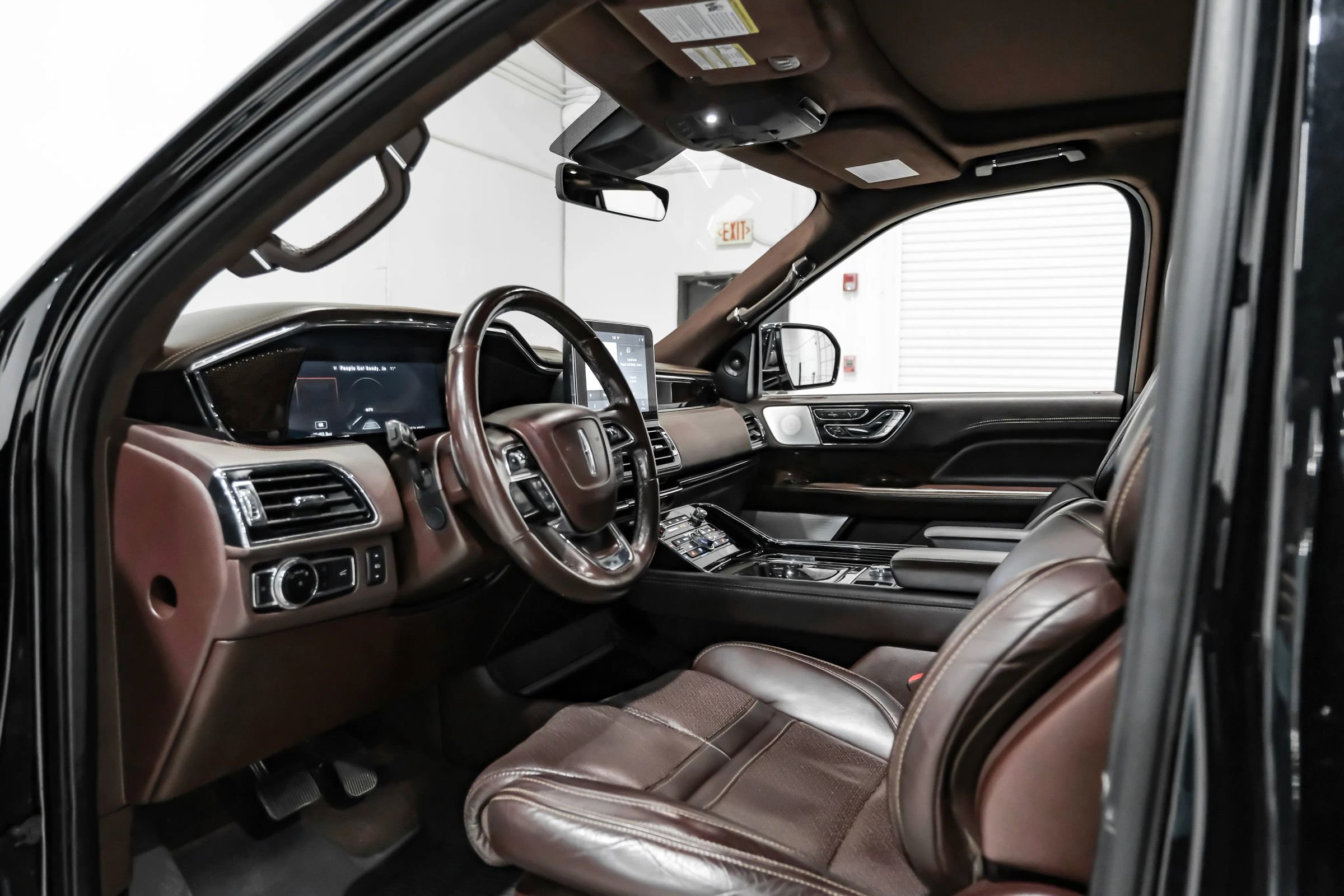 Used 2020 Lincoln Navigator Black Label image 18