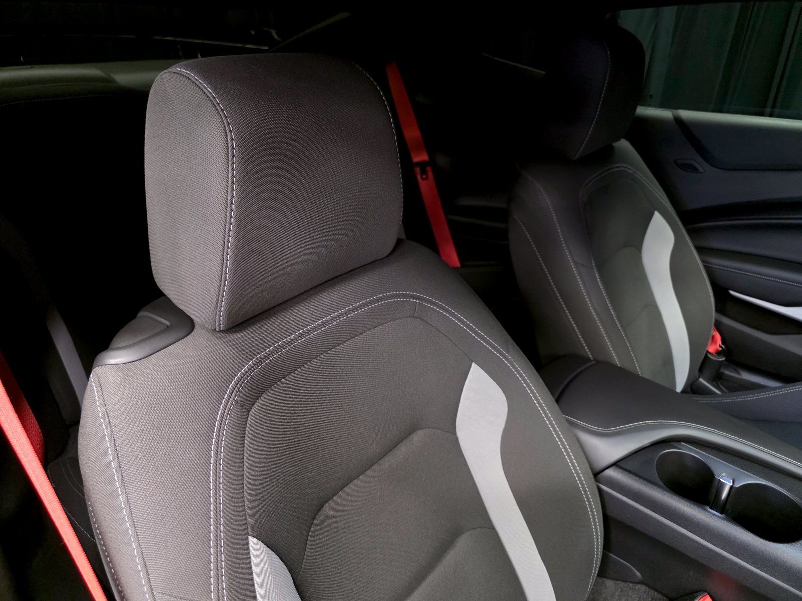Used 2020 Chevrolet Camaro SS RWD image 34