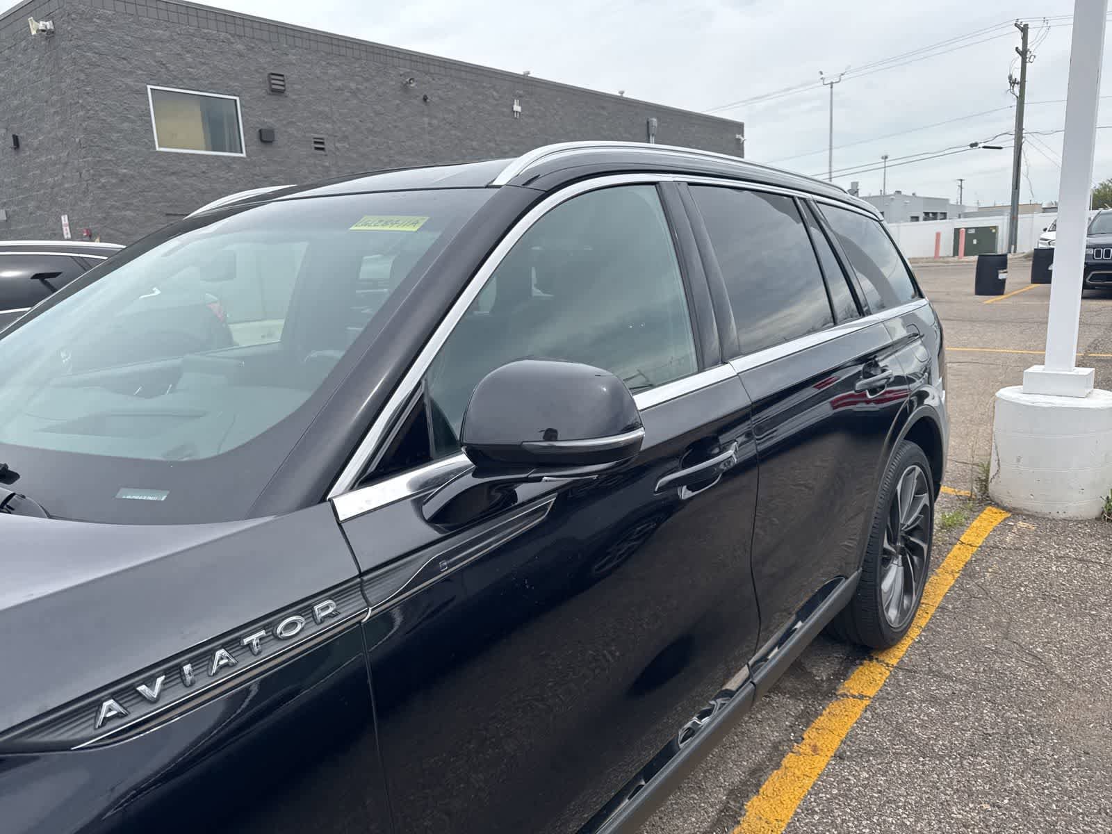 Used 2020 Lincoln Aviator Reserve w/ Equipment Group 202A AWD/4WD image 22