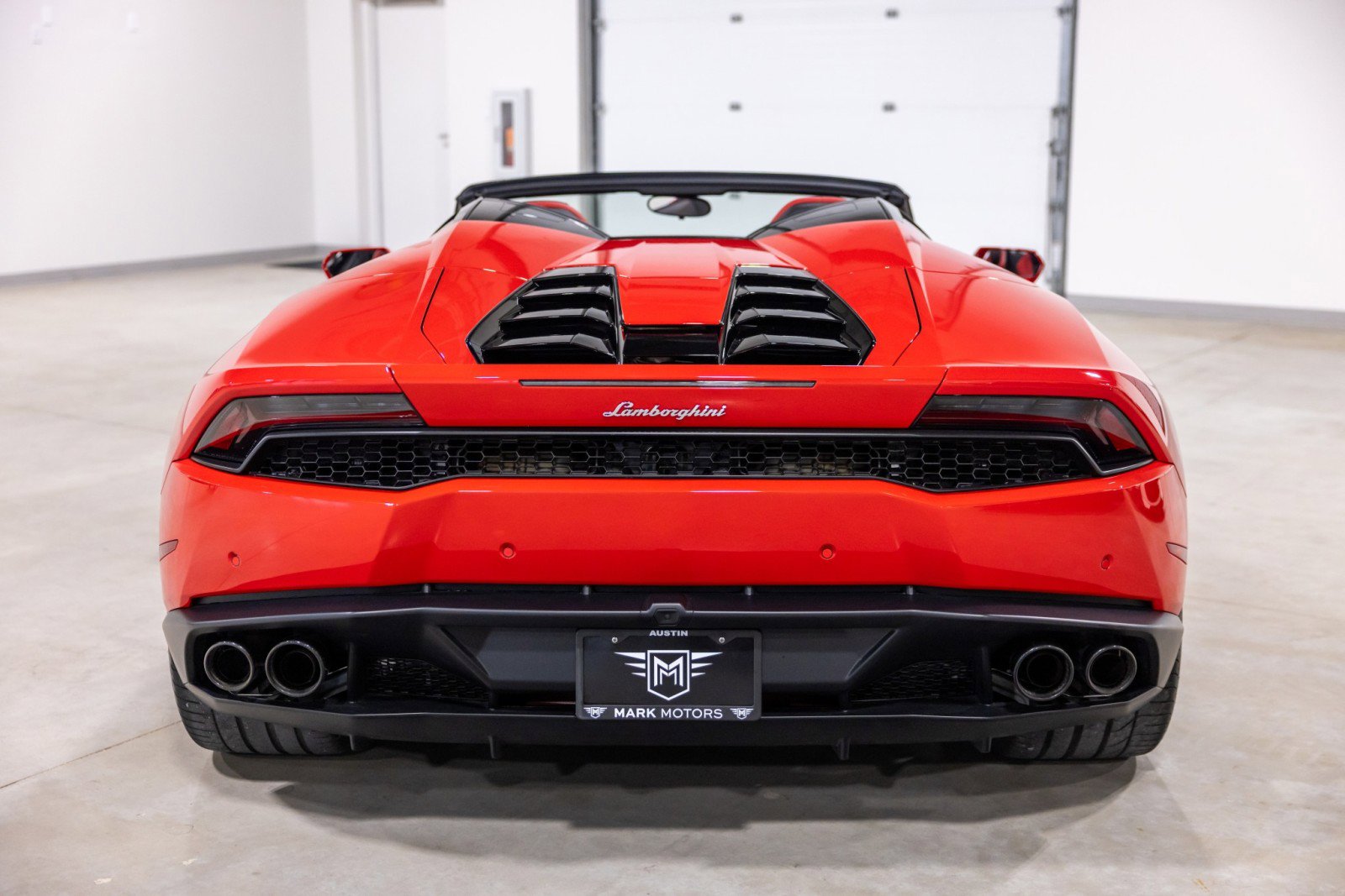 Used 2017 Lamborghini Huracan LP 610-4 image 8