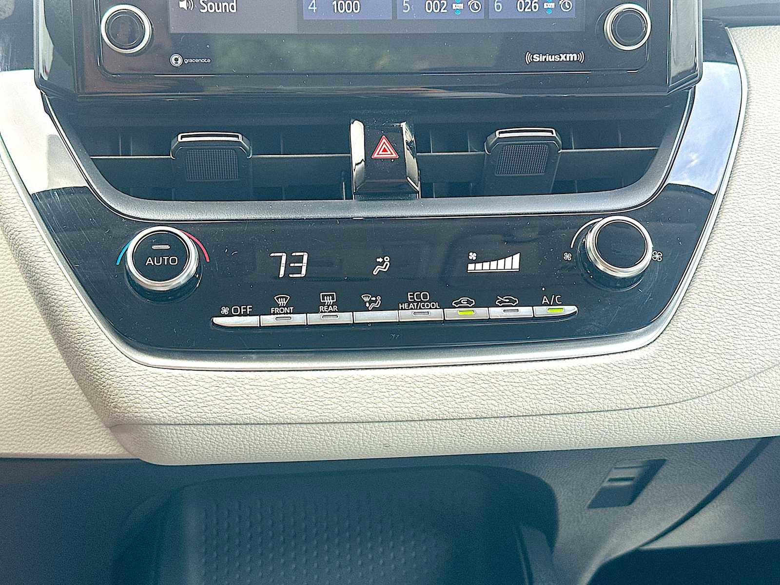 Used 2022 Toyota Corolla LE image 16