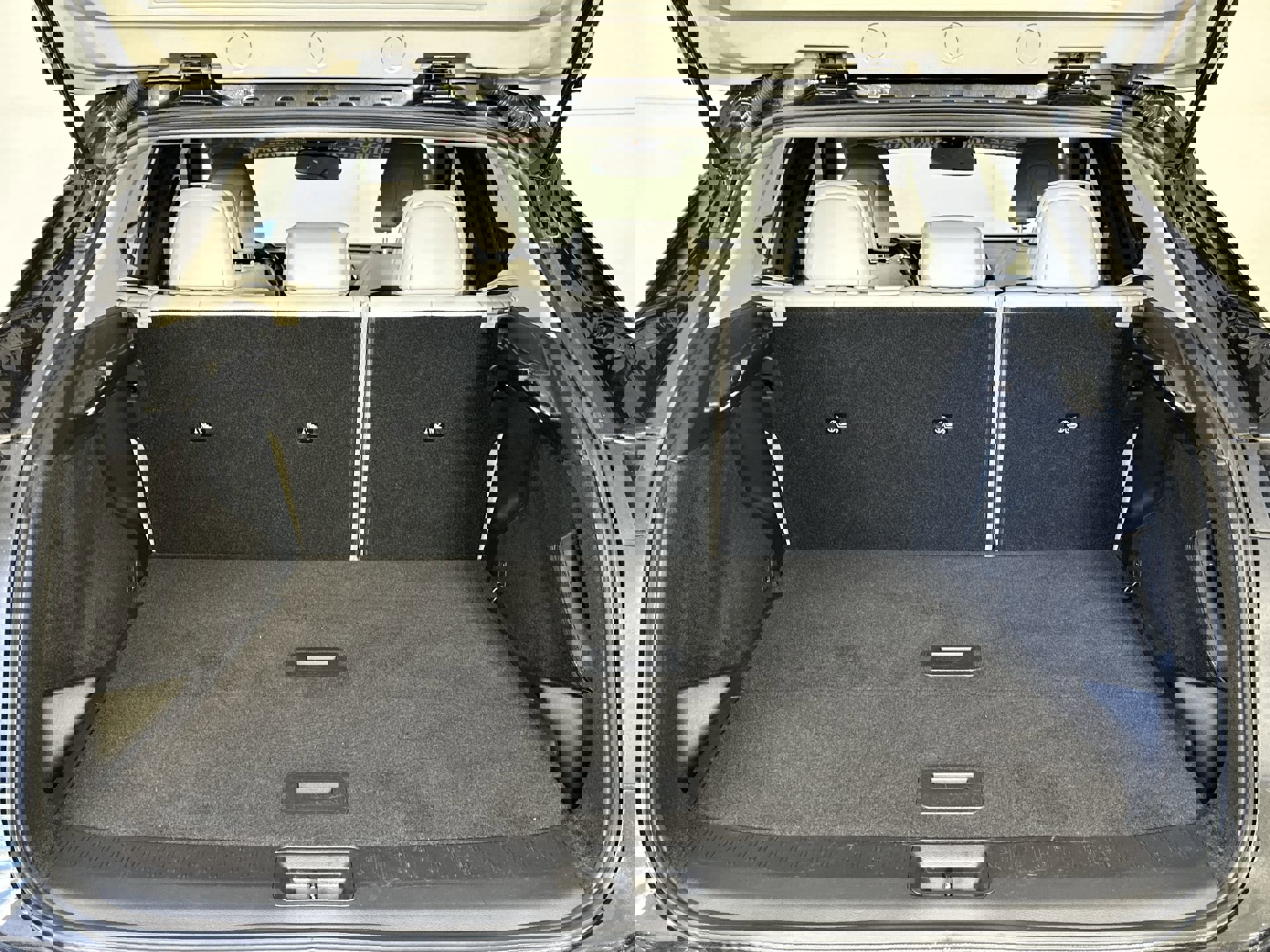 Certified 2023 Nissan Ariya AWD image 29