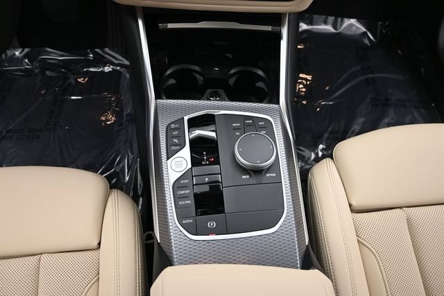 New 2026 BMW 330i xDrive Sedan w/ Premium Package AWD/4WD image 16