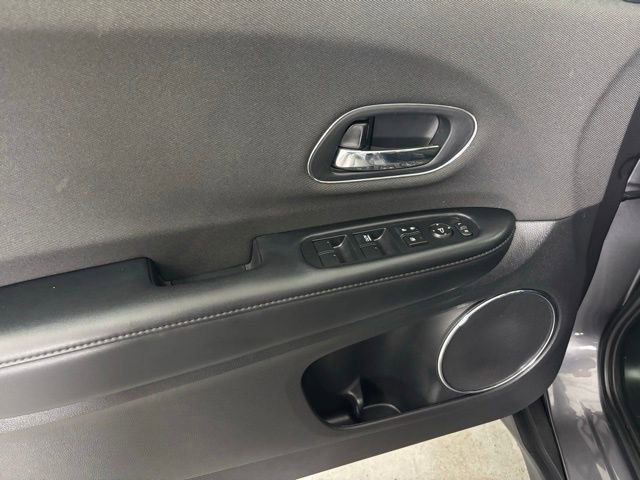 Used 2022 Honda HR-V EX image 11