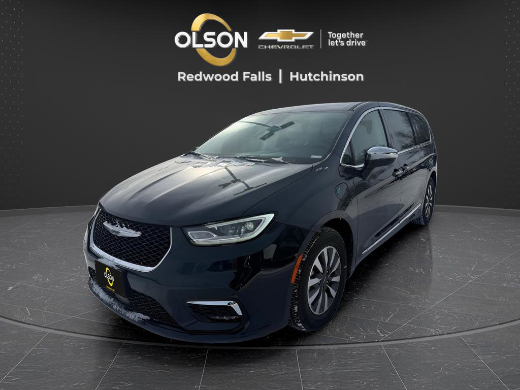 Used 2023 Chrysler Pacifica Limited