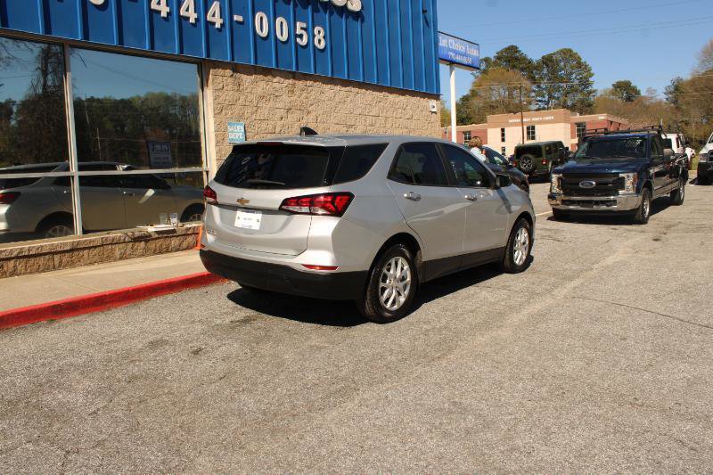 Used 2022 Chevrolet Equinox LS image 4