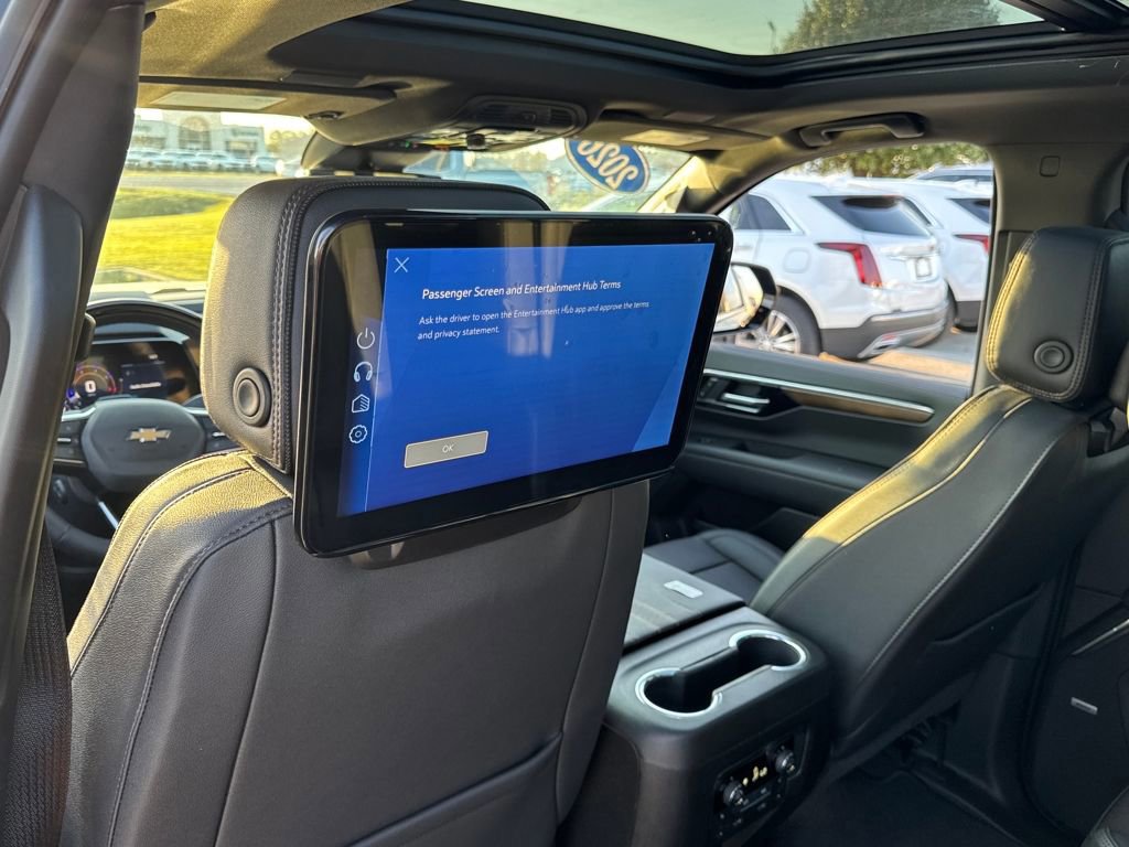 New 2026 Chevrolet Suburban High Country image 19