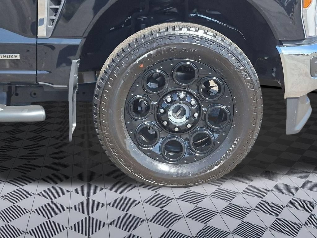 Certified 2026 Ford F250 XLT w/ FX4 Off-Road Package AWD/4WD image 33