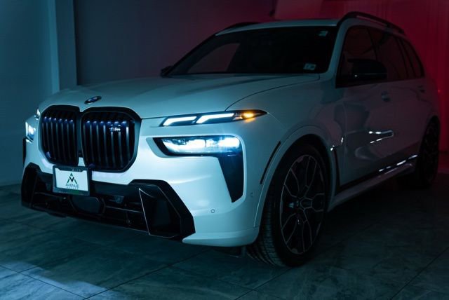 Used 2026 BMW X7 M60i image 38